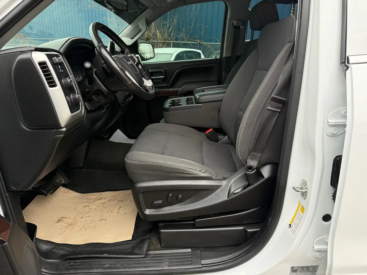 GMC Sierra 1500 снимка GMC Sierra 1500
