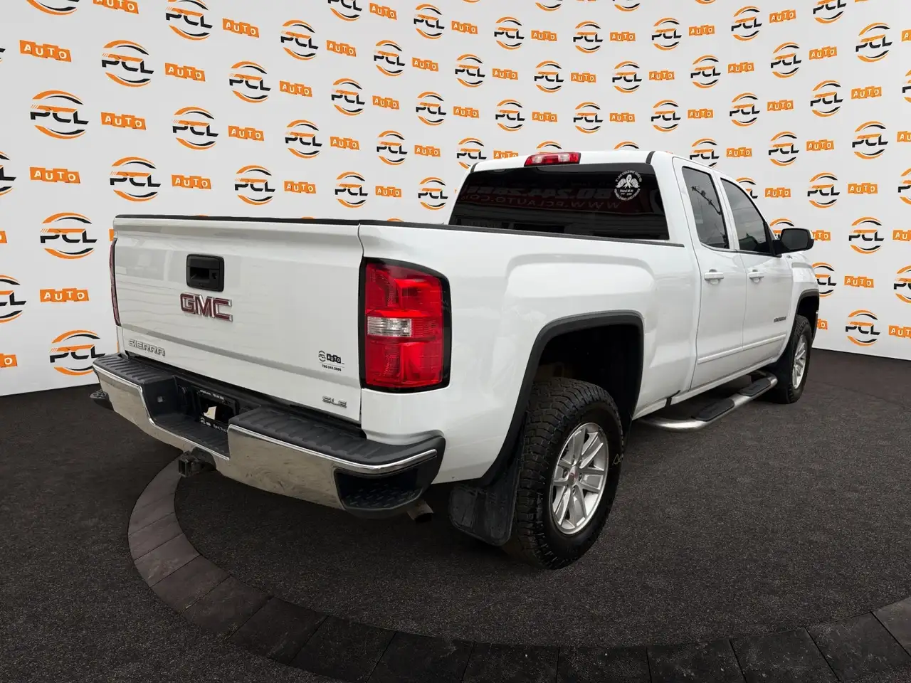 GMC Sierra 1500 снимка GMC Sierra 1500