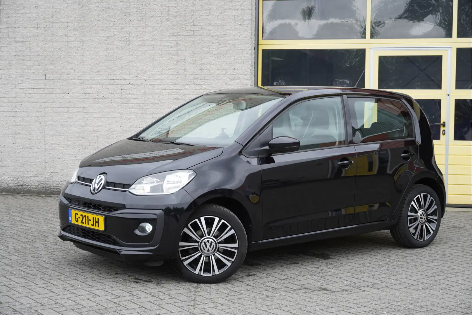 Volkswagen up! 1.0 BMT 5drs High Up! BJ2019 Lmv 16" | Led | Pdc | Zwart - 2