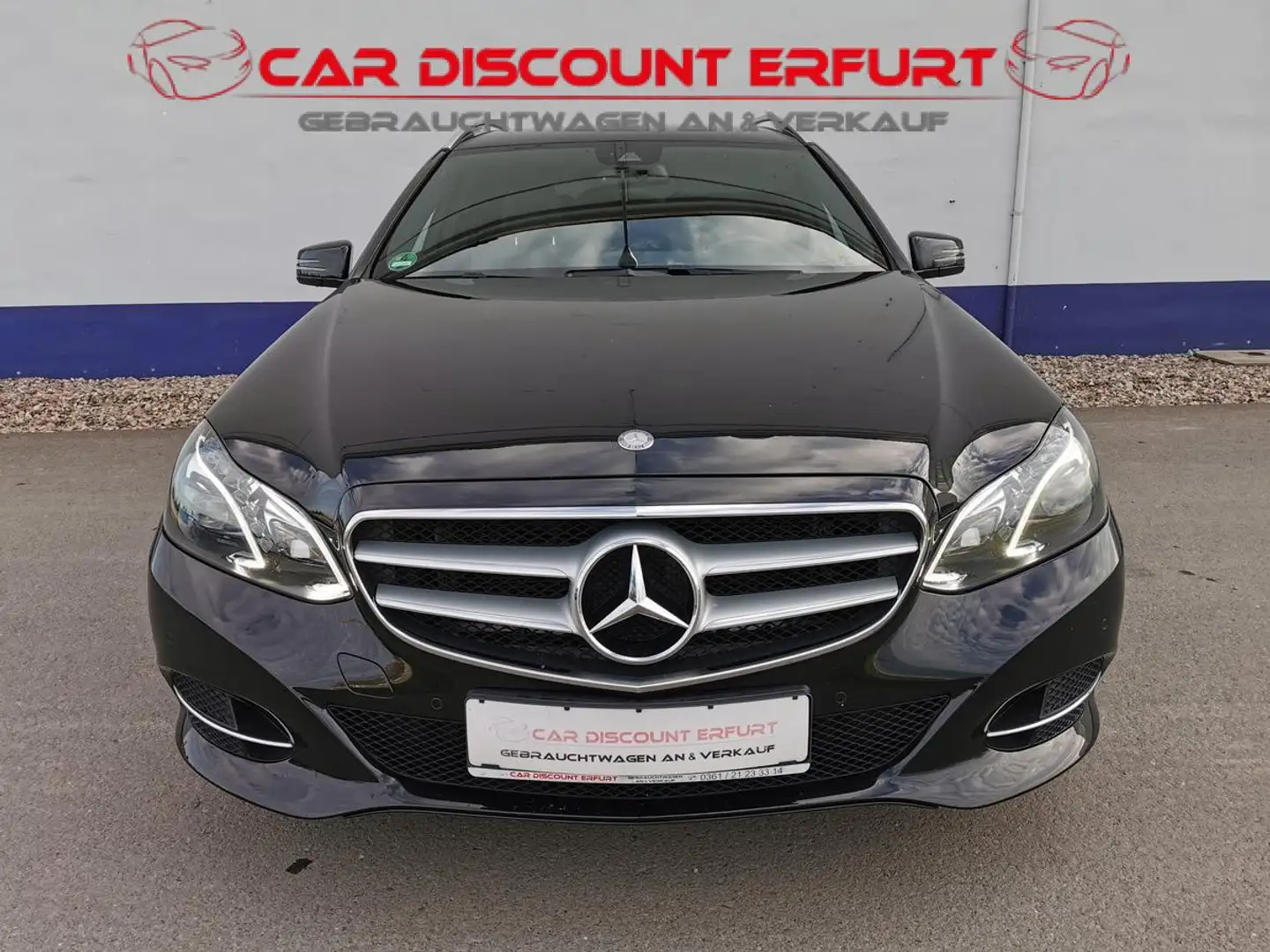 Mercedes-Benz E 200 CGI Avantgarde+LED+Navi+Teilleder+8-fach bereift+S Schwarz - 1