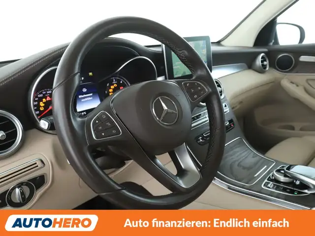 Mercedes-Benz GLC view 11