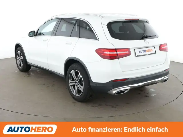 Mercedes-Benz GLC view 4