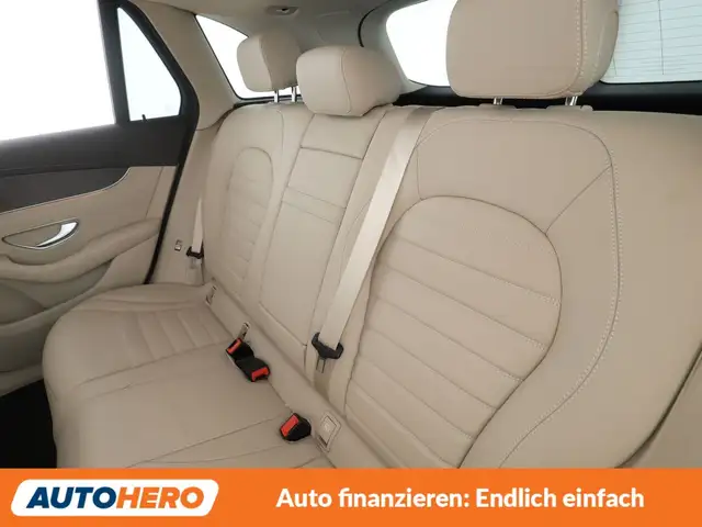 Mercedes-Benz GLC view 14