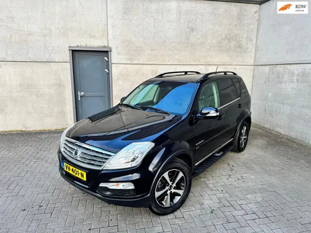 SsangYong Rexton RX 220 e-XDI Sapphire HD, 128DKM!