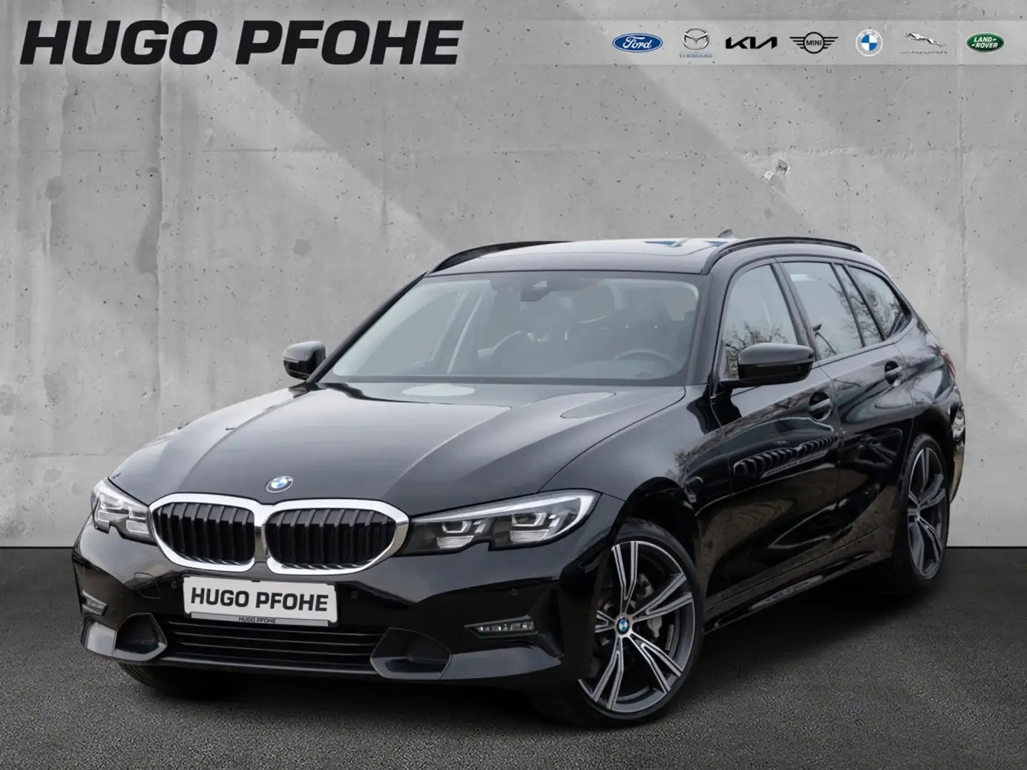 BMW 330 d Touring xDrive Aut. Sport Line 19 Zoll Panoramad Black - 1
