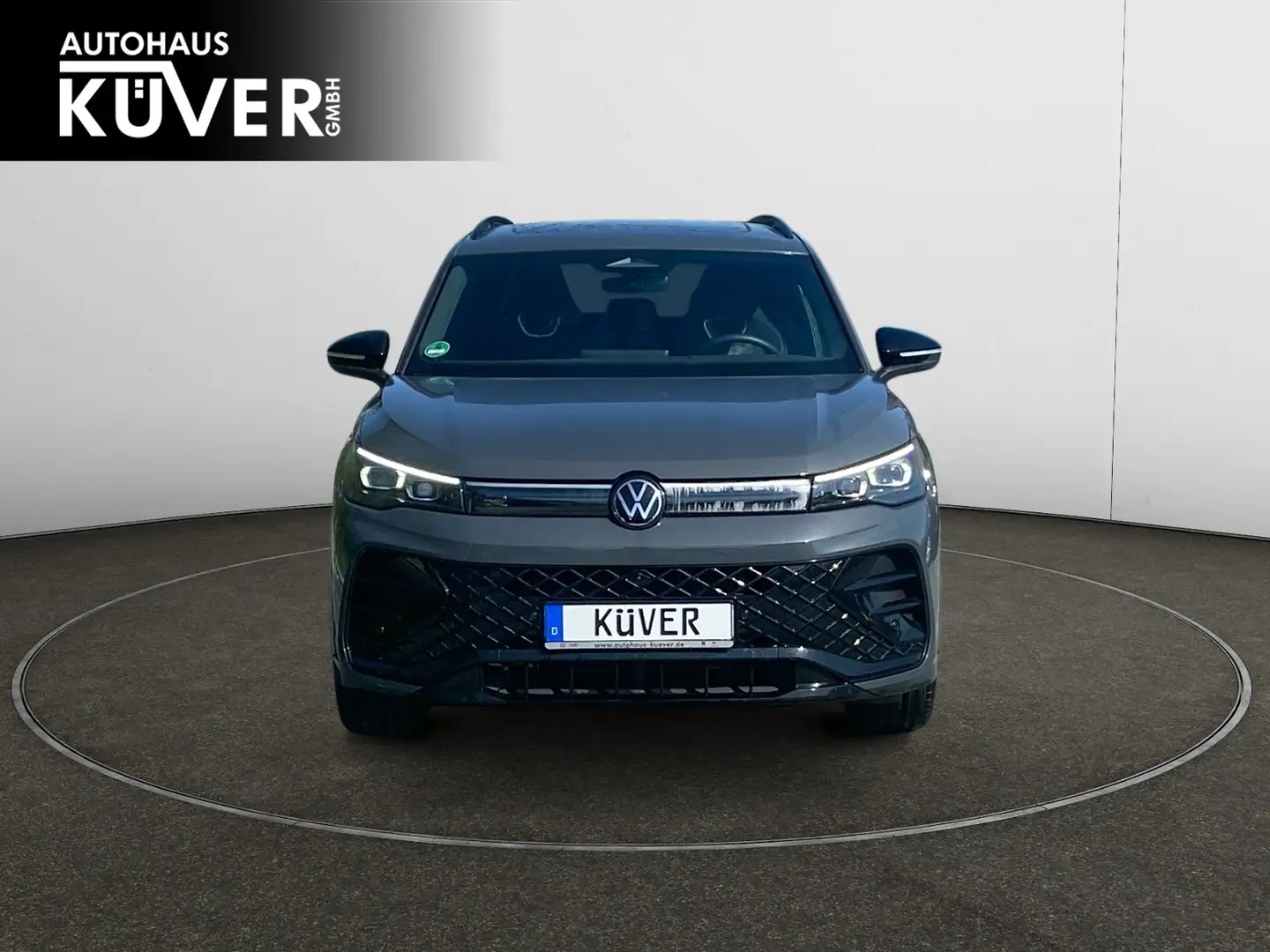 Volkswagen Tiguan R-Line 1,5 TSI DSG Navi+ACC+Pano+Matrix Grau - 2