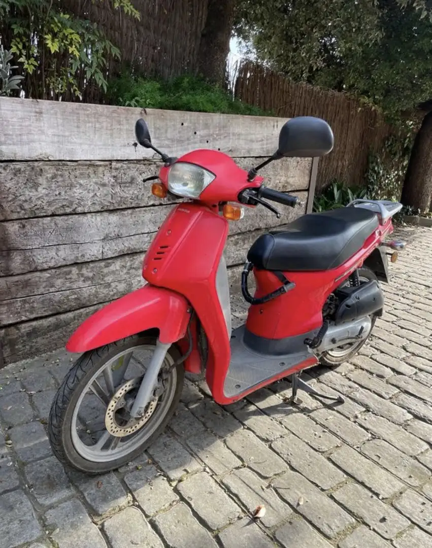 Honda SH 50 Motor Nuevo Reparado 2026 - ITV Hasta 2028 Rojo - 1