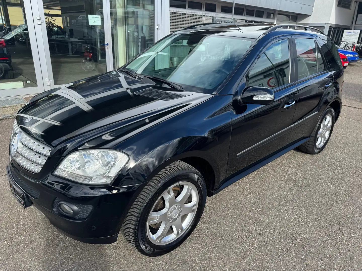Mercedes-Benz ML 420 CDI 4Matic 7G-TRO VOLLAUSSTATTUNG/2.HAND/HU/AU NEU Schwarz - 2