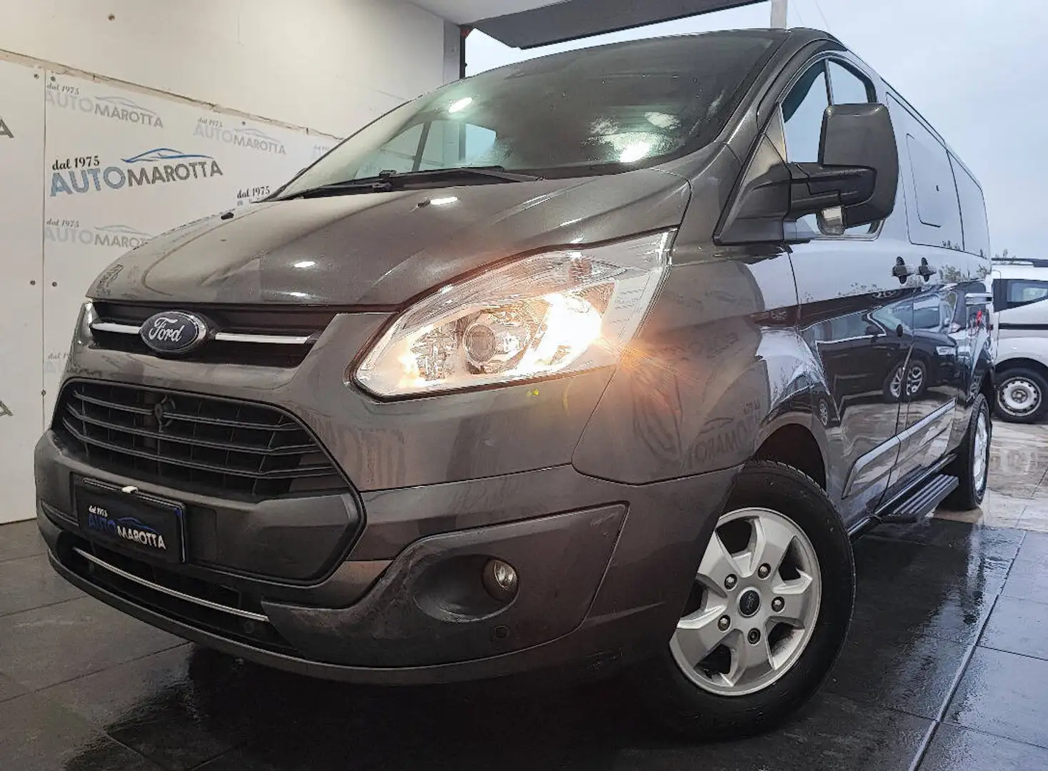 Ford Transit Custom 310 2.0 tdci 170cv Trend combi L2H1 auto E6 Grigio - 2