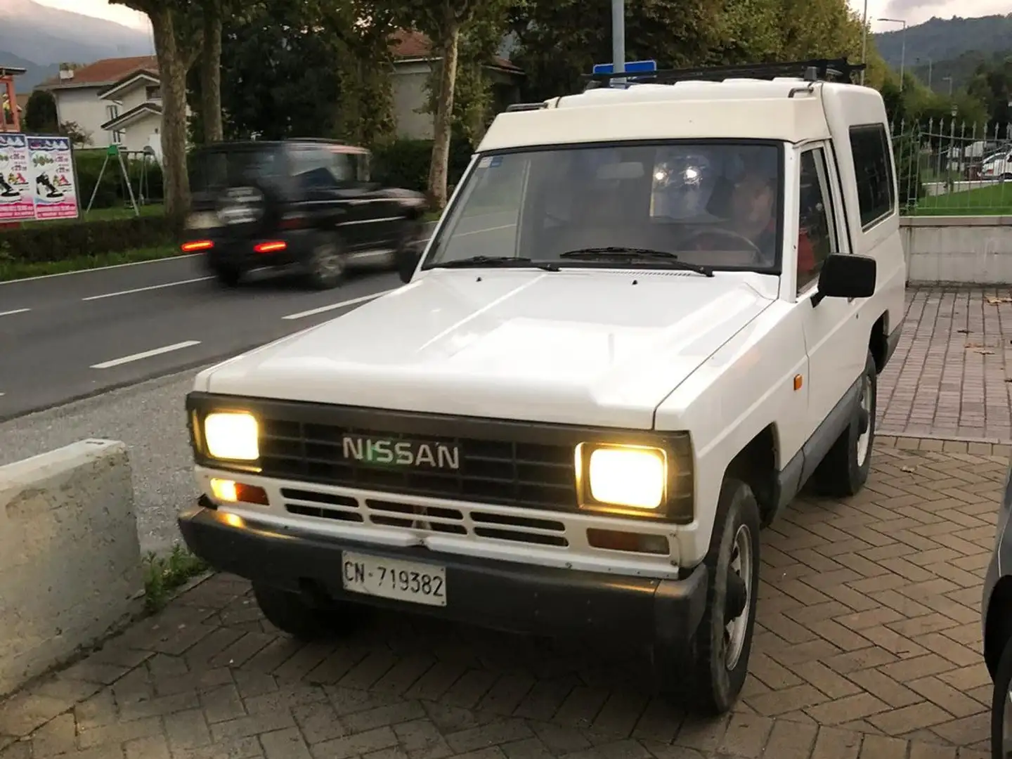 Nissan Patrol GR 2.8d J autocarro Beige - 1