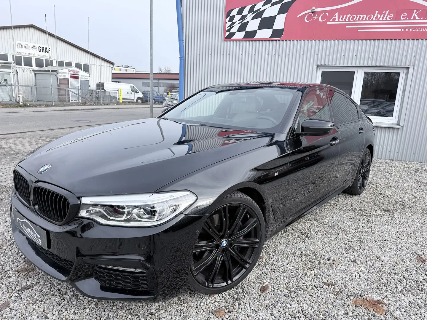 BMW 530 530d M SPORT HEAD-UP MASSAGE HARMAN/KARDON Schwarz - 1