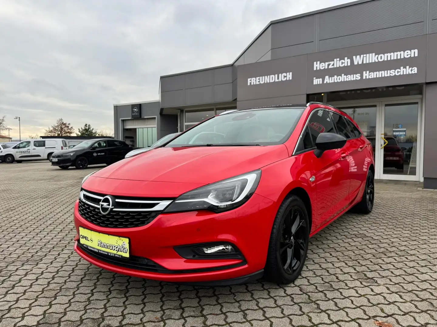 Opel Astra K Sports Tourer Innovation Rouge - 2