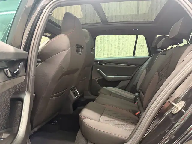 Skoda Octavia view 11