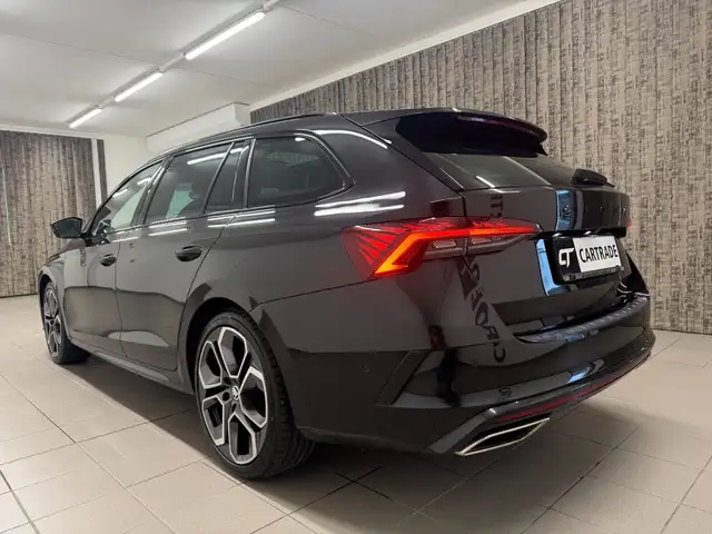 Skoda Octavia view 4