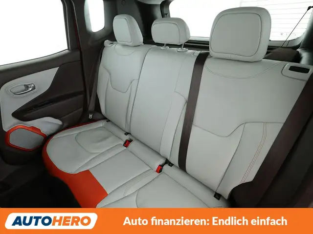 Jeep Renegade view 14
