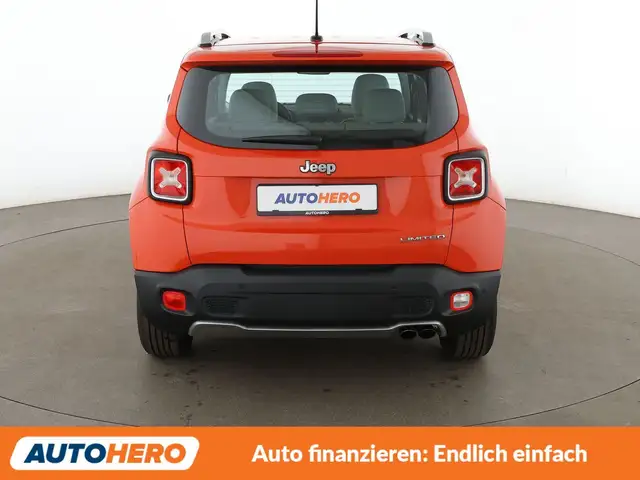Jeep Renegade view 5