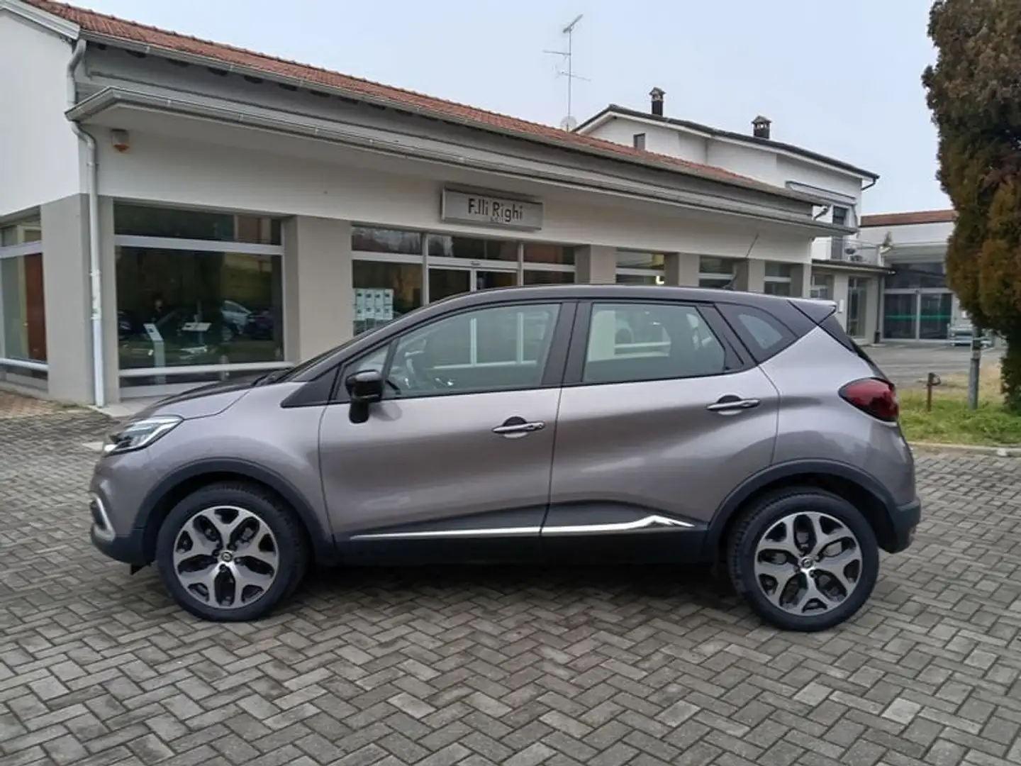 Renault Captur 1.5 dCi 8V 110 CV Start&Stop Energy R-Link Gris - 1
