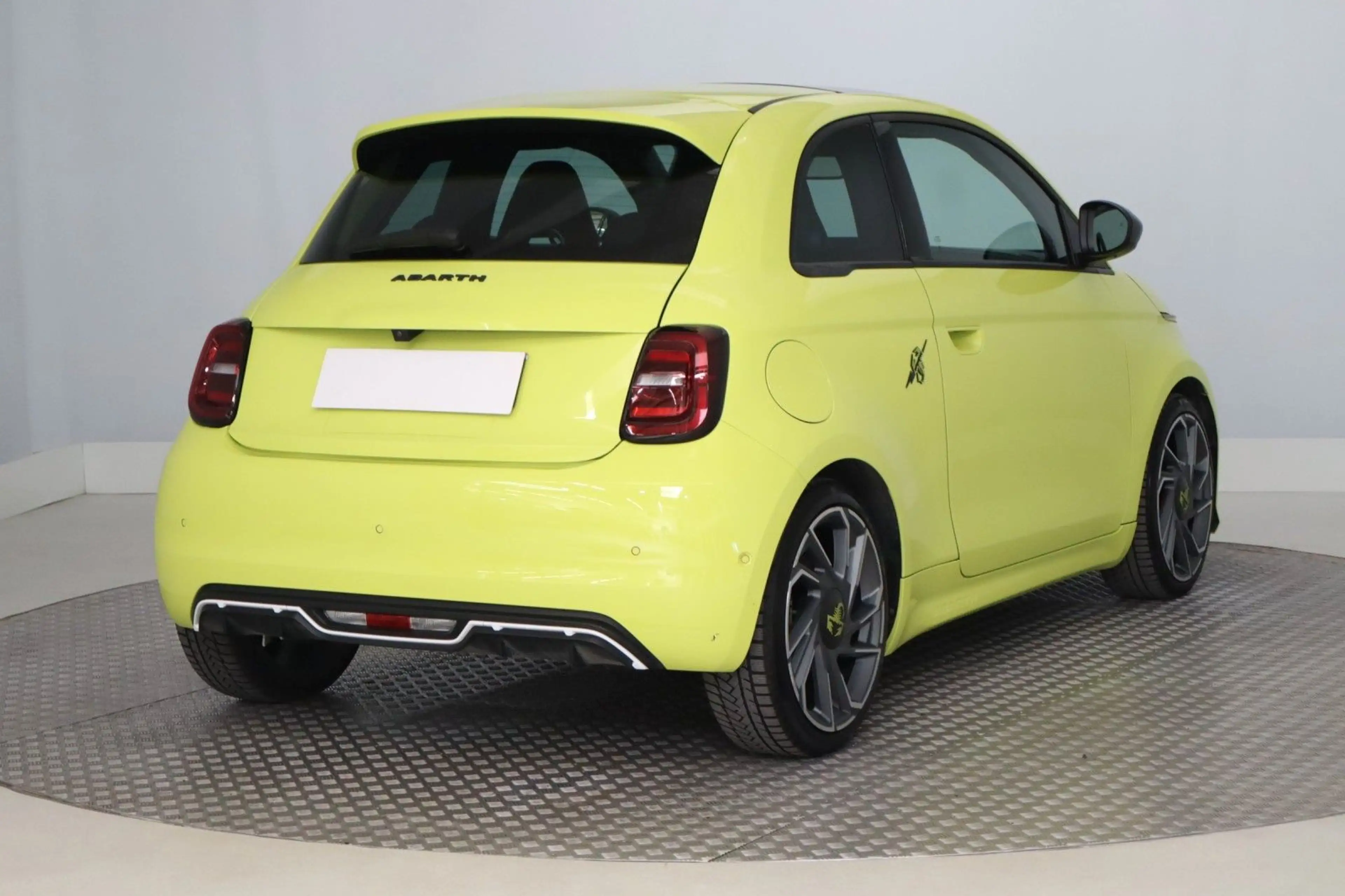 Abarth 500e Scorpionissima Pano+LED+Kamera+Navi — photo 5