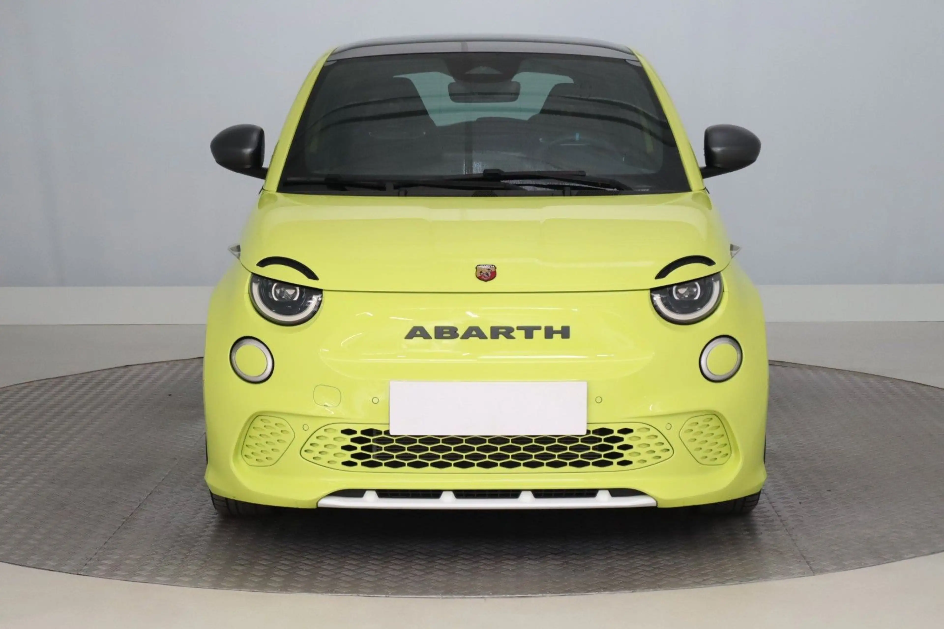 Abarth 500e Scorpionissima Pano+LED+Kamera+Navi — photo 2
