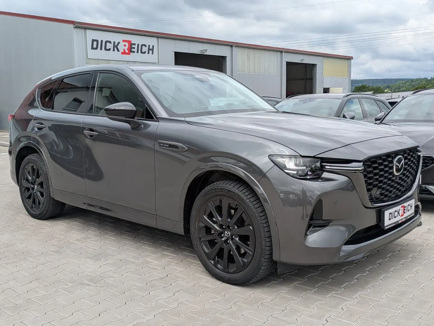 Mazda CX-60 e-SKYACTIV-D 254 HOMURA AWD Pano HUD Bose Grijs - 1