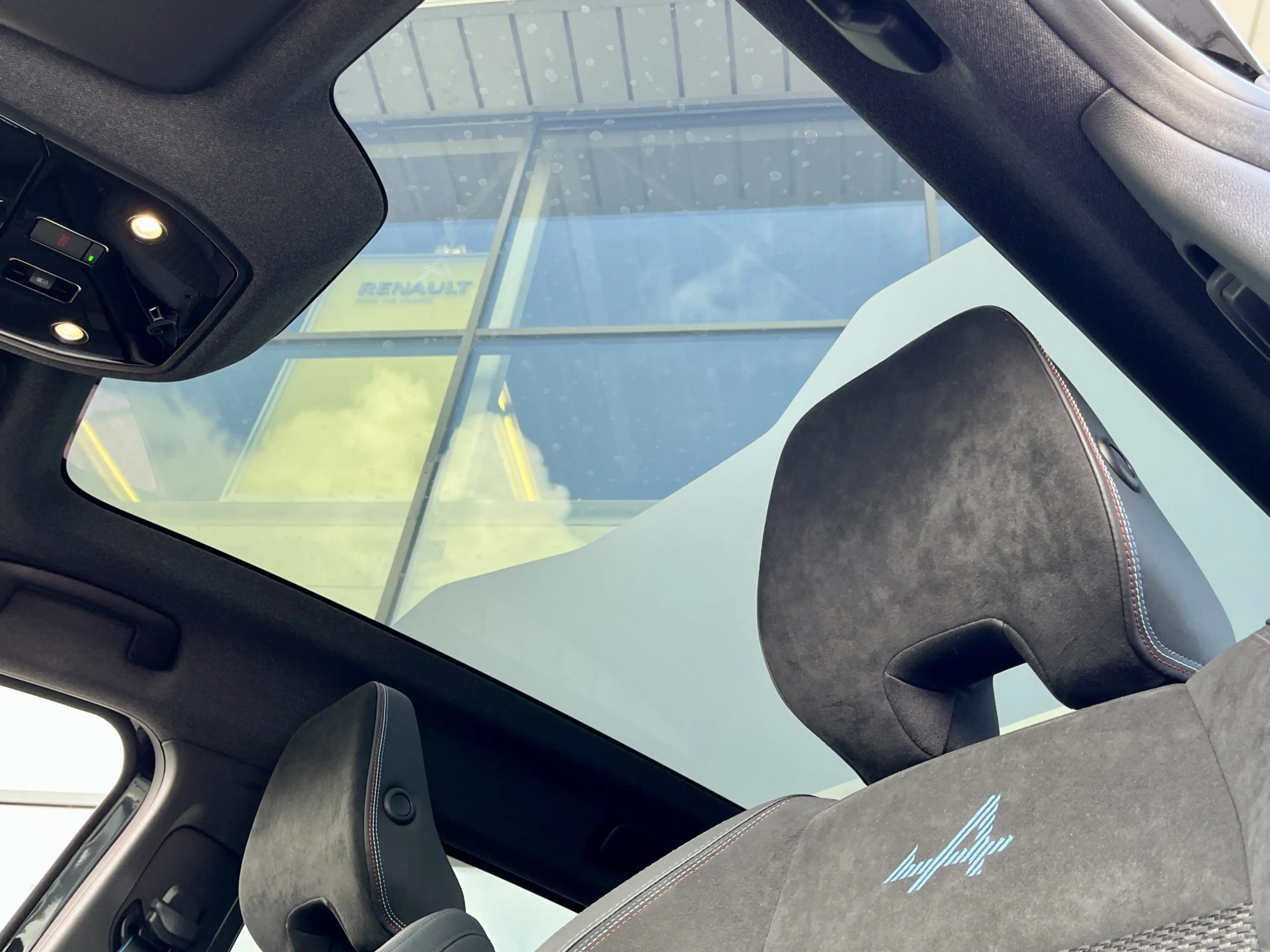 Renault Espace E-Tech Full Hybrid 200 Esprit Alpine 7p. | Solarba — photo 39