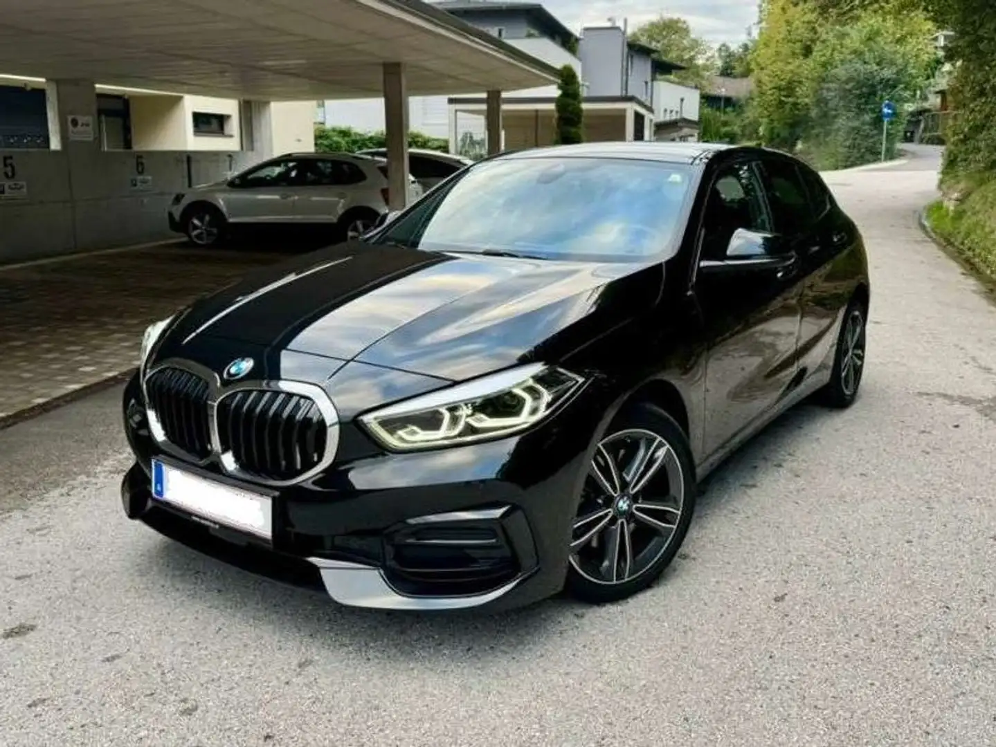 BMW 116 d Sportline 8fach Alu LED Shadowline 17" Schwarz - 1