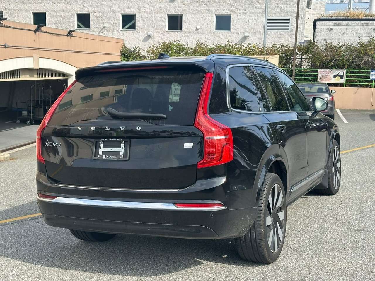 2024 Volvo XC90 Core Bright Theme PHEV | CarPlay / Android Auto | — снимка 4