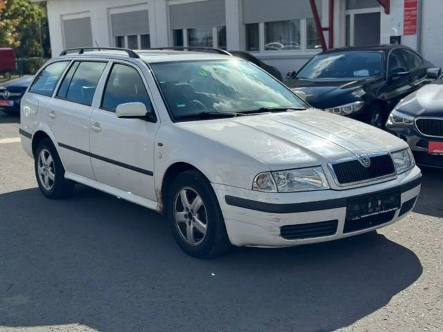 Skoda Octavia Ambiente Weiß - 1