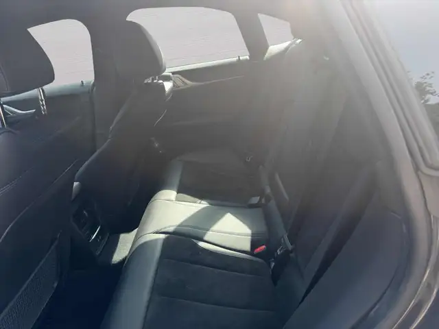 BMW 4 Series view 10