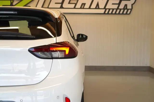 Opel Corsa-E view 6