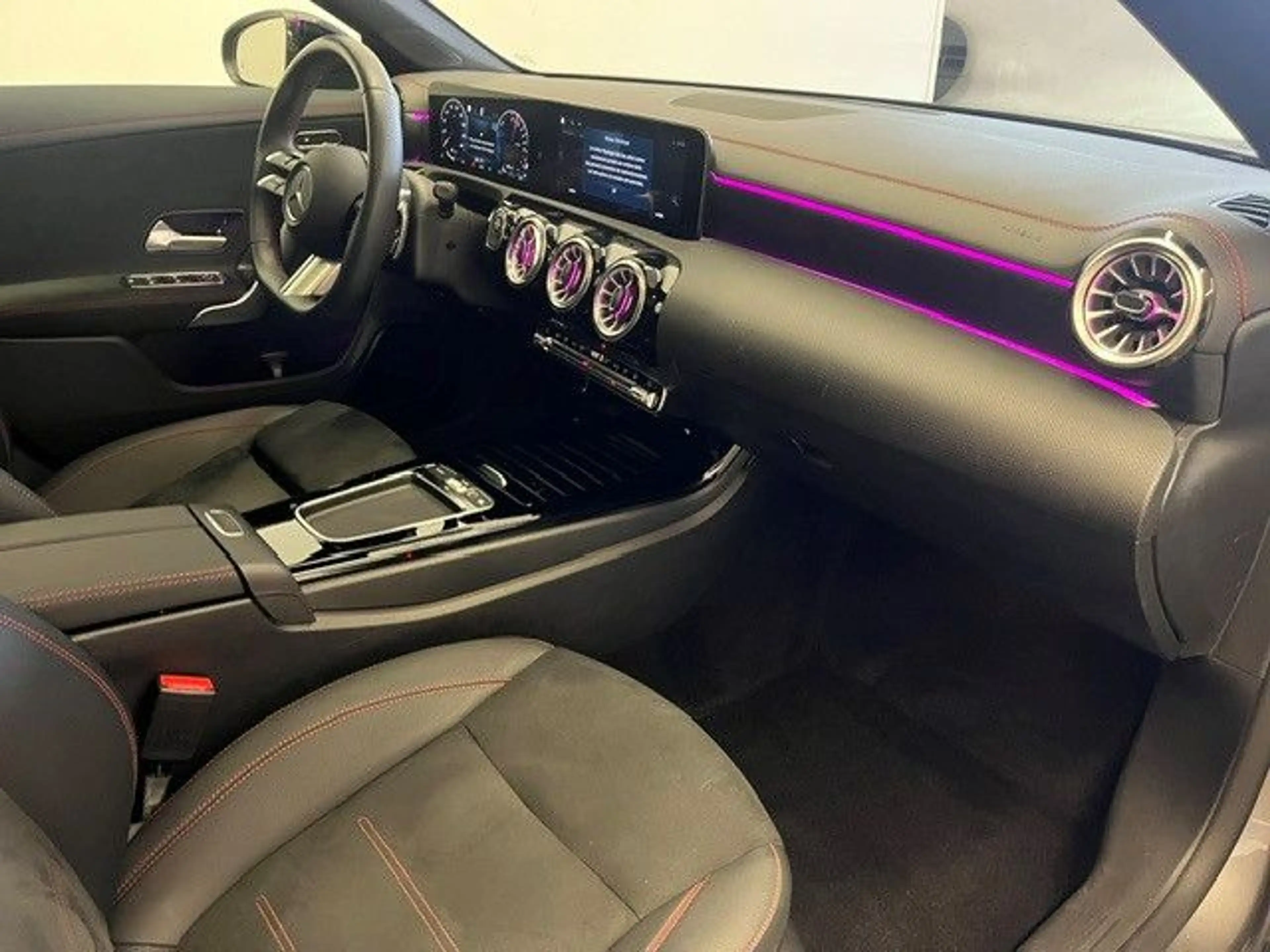 Mercedes-Benz CLA 250 CLA 250e Shooting Brake AMG Panorama KeylessGo — photo 6