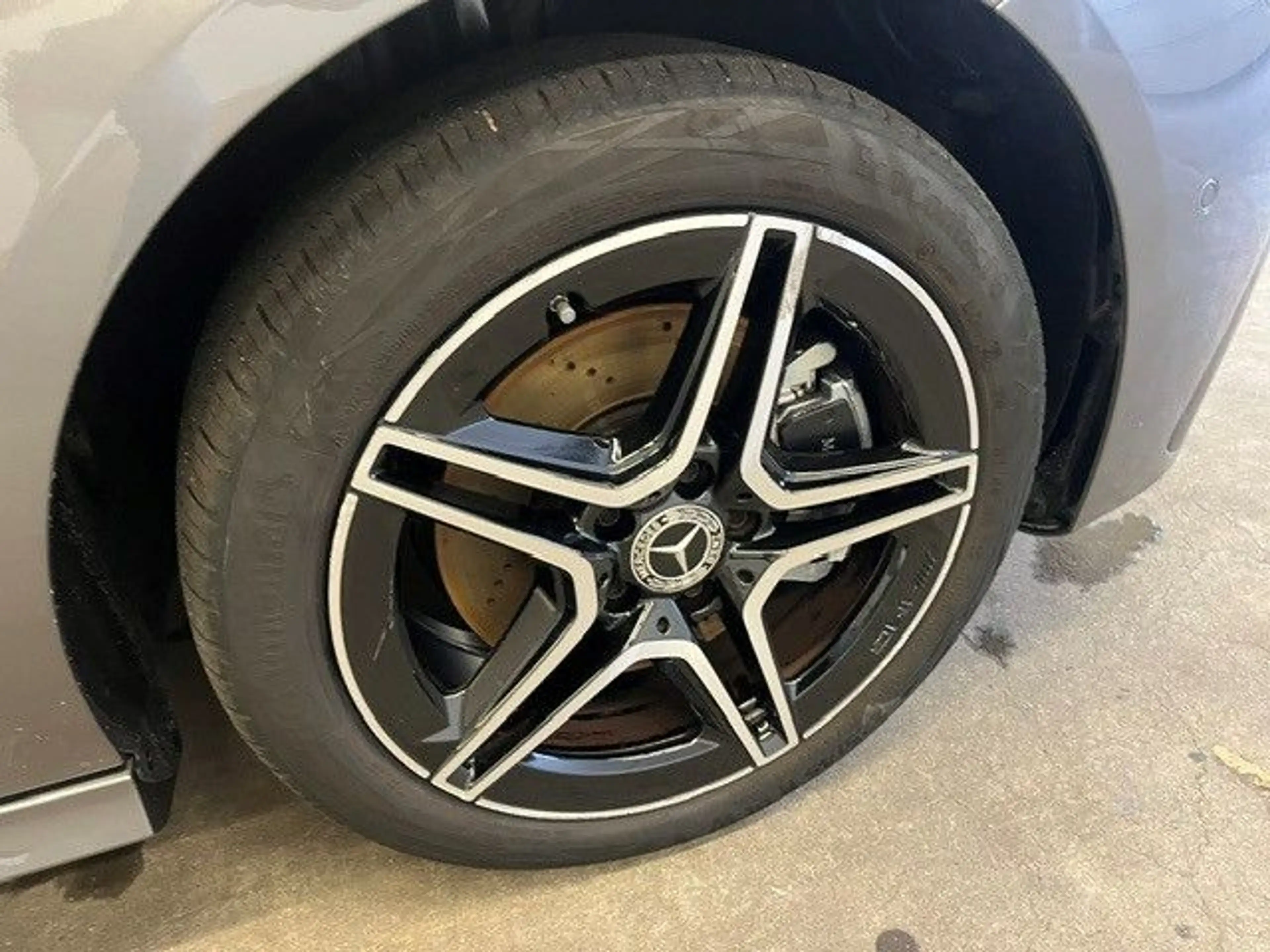 Mercedes-Benz CLA 250 CLA 250e Shooting Brake AMG Panorama KeylessGo — photo 14