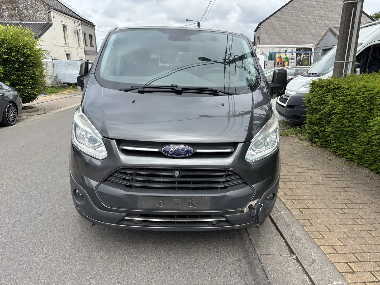 Ford Tourneo Custom 2.0 TDC/9PLACES/CLIM/NAVI/MOTOR DEFECT Grijs - 2