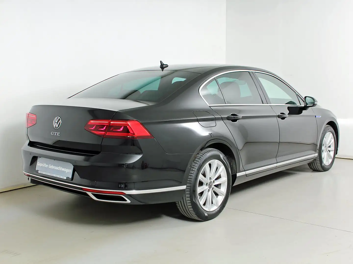 Volkswagen Passat GTE Schwarz - 2