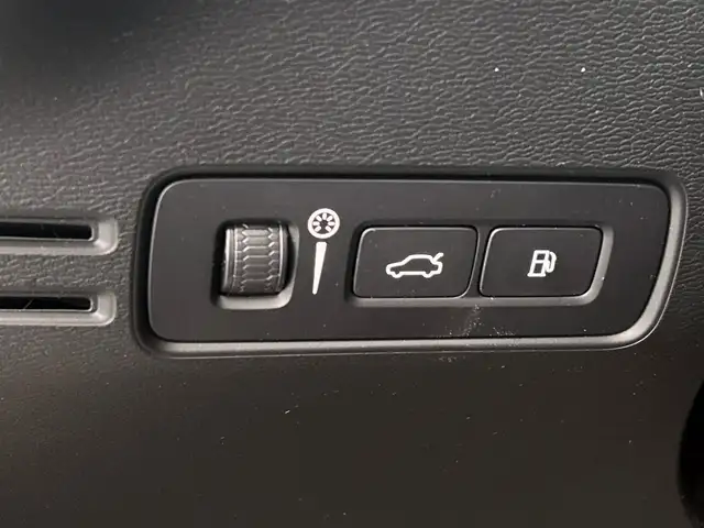Volvo XC40 view 19