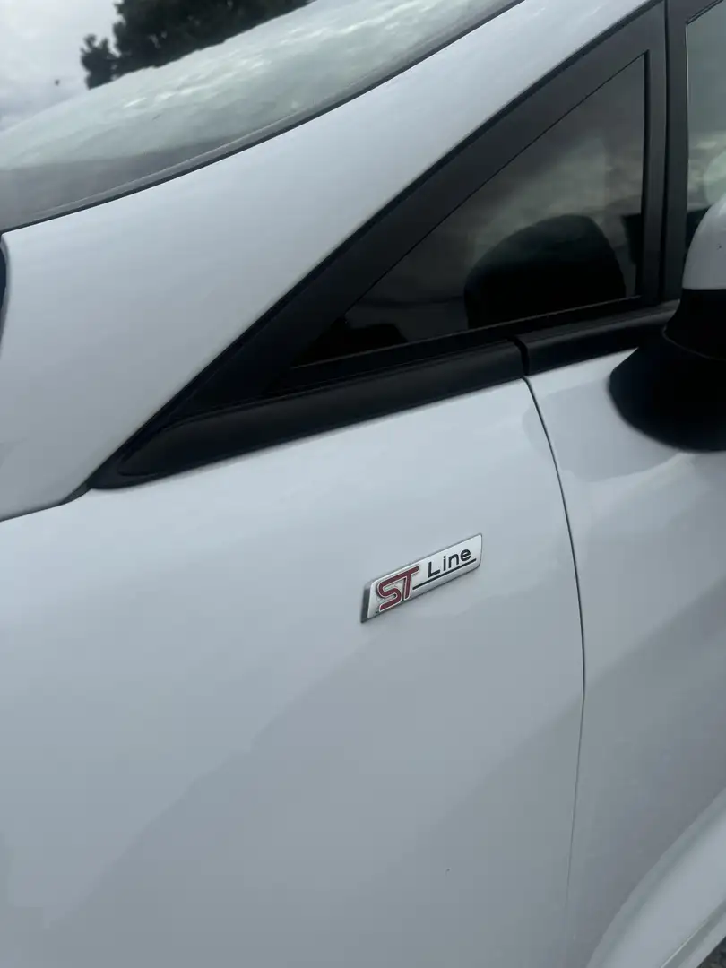 Ford Fiesta 1.0 EcoBoost MHEV ST-Line - 2