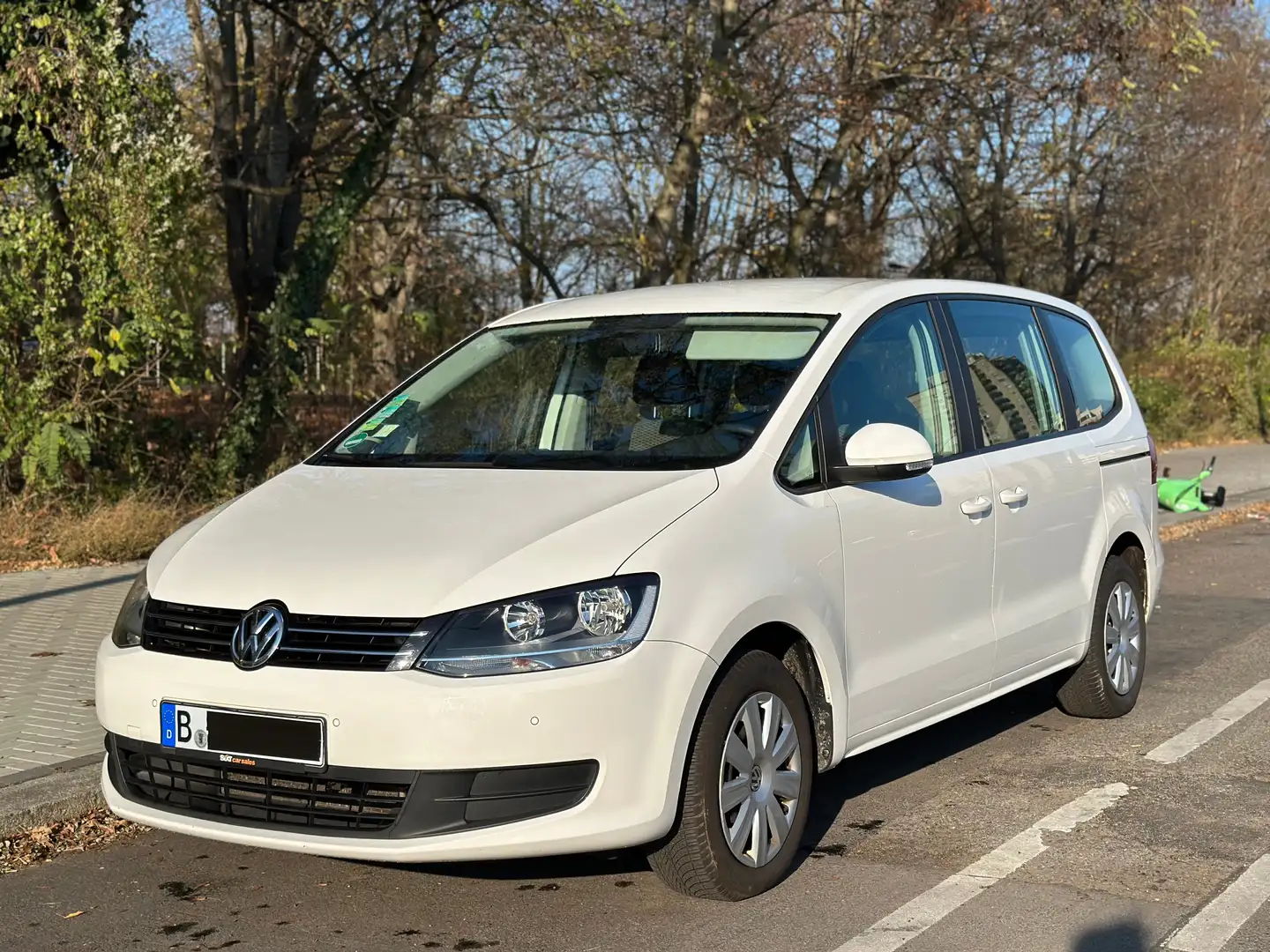 Volkswagen Sharan 1,4 TSI DSG Trendline Weiß - 1