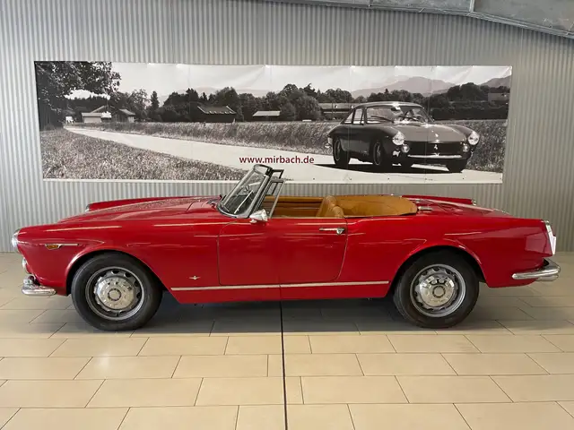 Alfa Romeo Spider main image