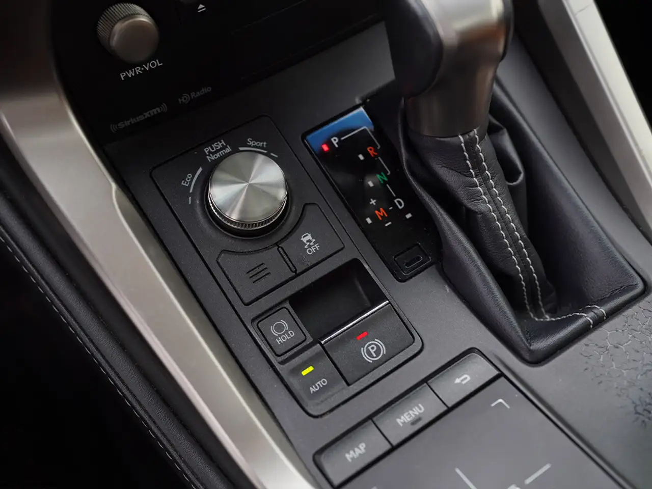 Lexus NX fotografie Lexus NX
