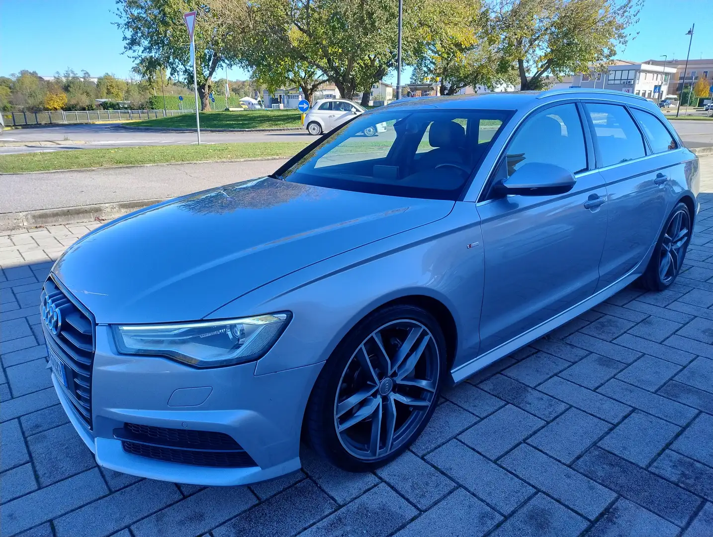 Audi A6 Avant 3.0 tdi Busin.Plus quattro 218cv s-tr S-Line Argent - 1