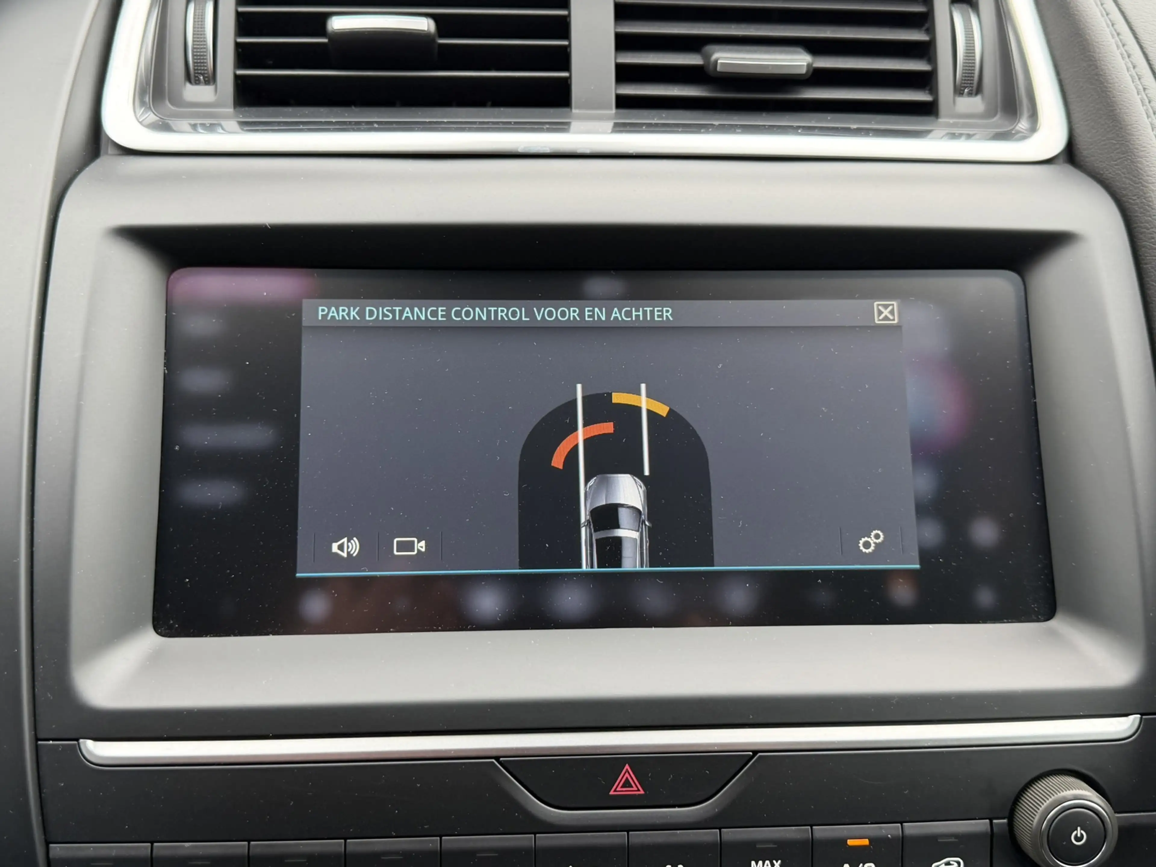 Jaguar E-Pace 2.0 P200 AWD R-Dyn Automaat Cruise Stoel/Stuur Ver — photo 9