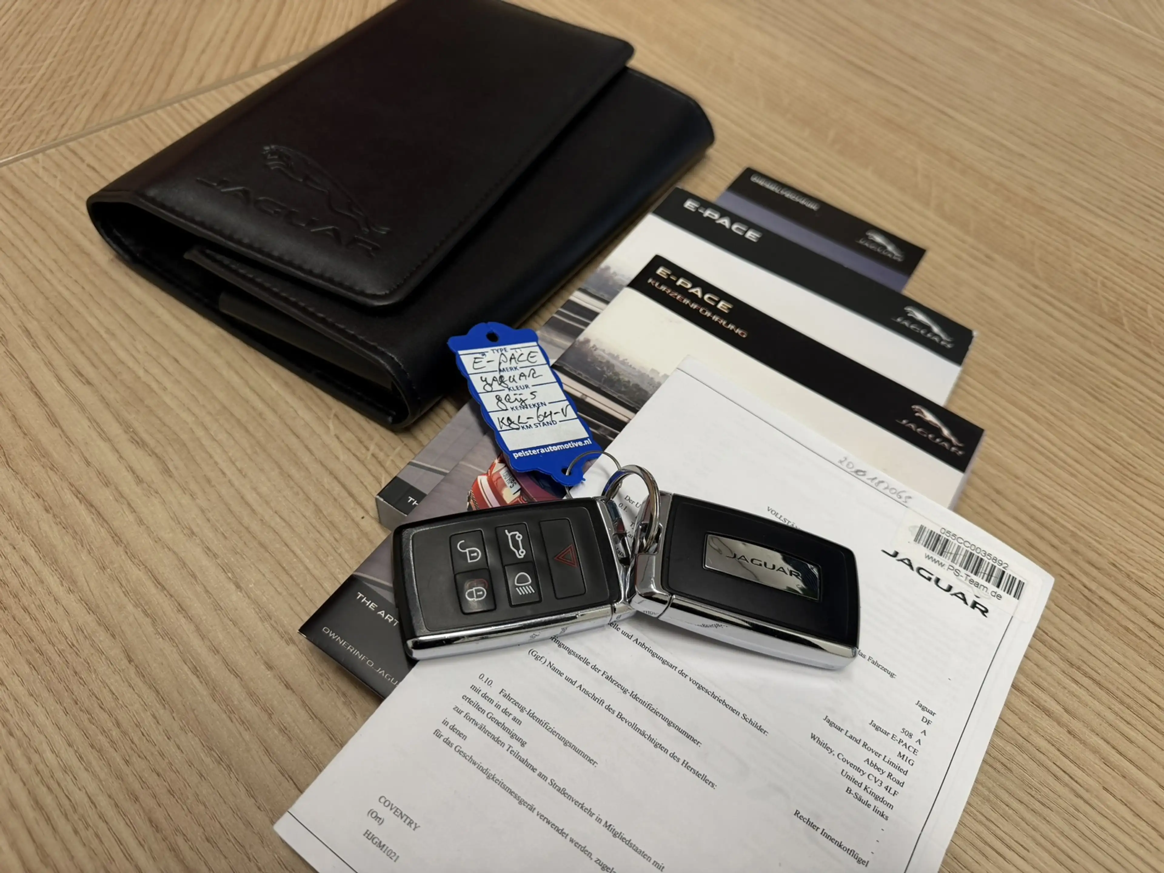 Jaguar E-Pace 2.0 P200 AWD R-Dyn Automaat Cruise Stoel/Stuur Ver — photo 10