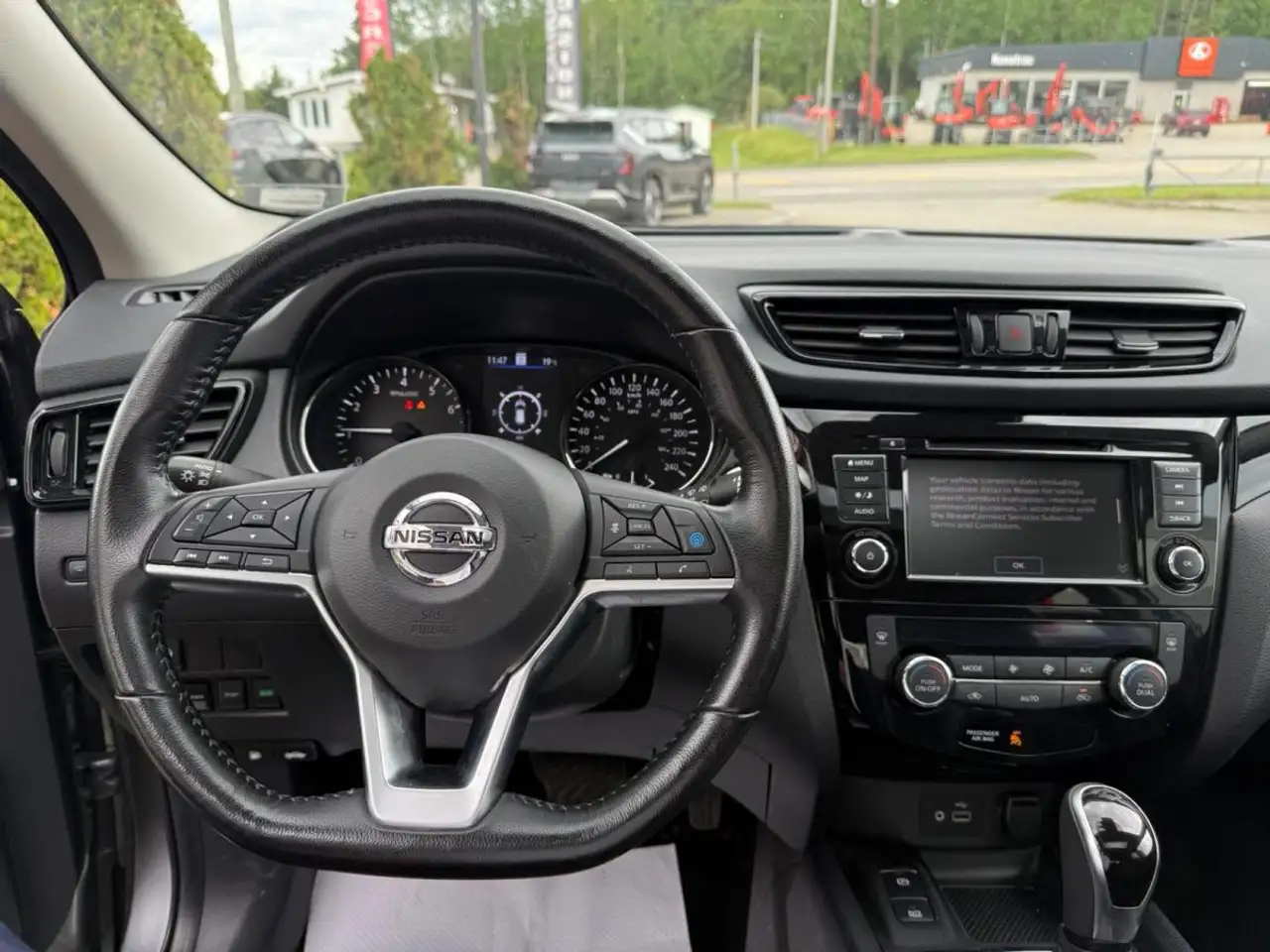 Nissan Qashqai снимка Nissan Qashqai