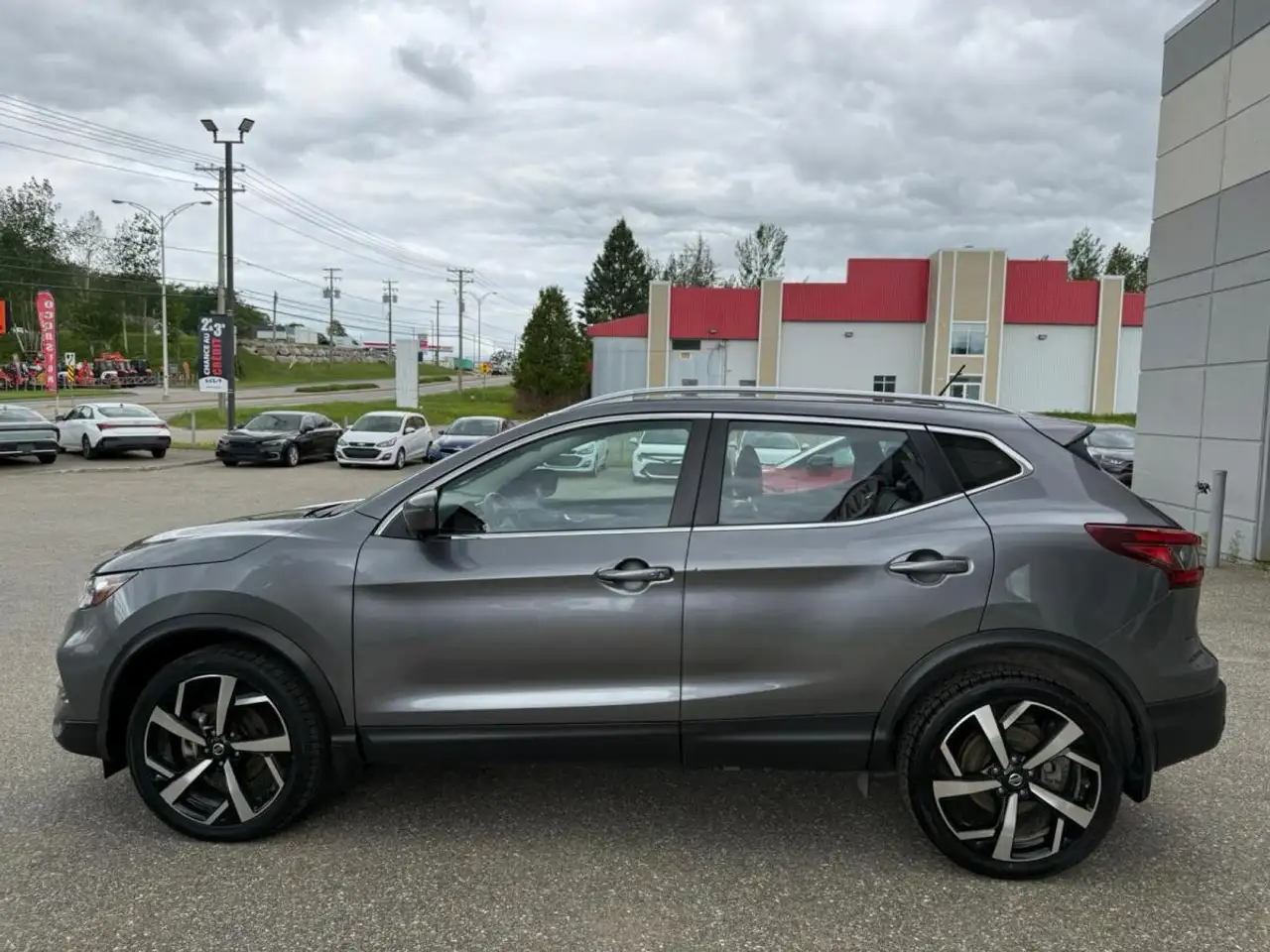 Nissan Qashqai снимка Nissan Qashqai