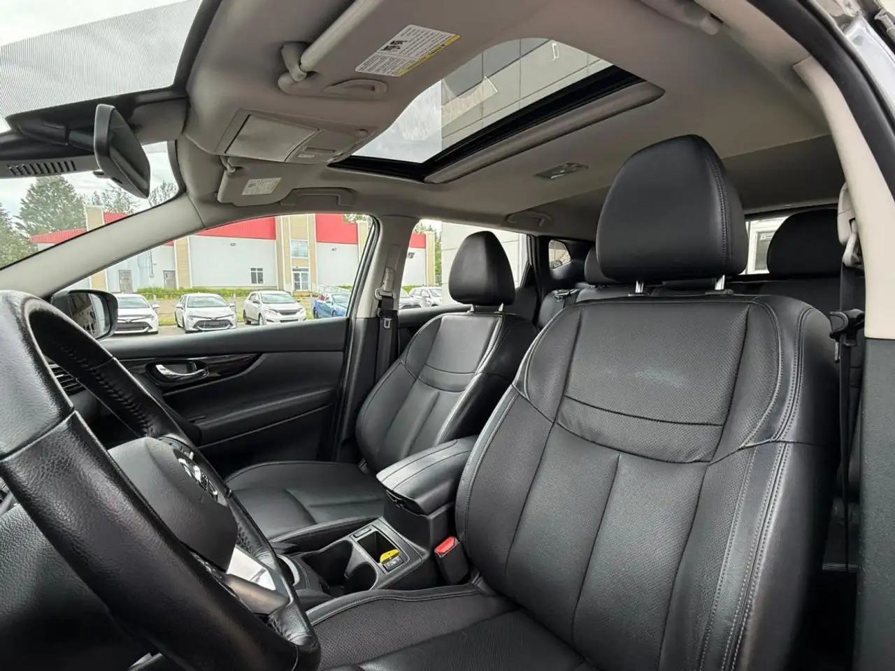 Nissan Qashqai снимка Nissan Qashqai