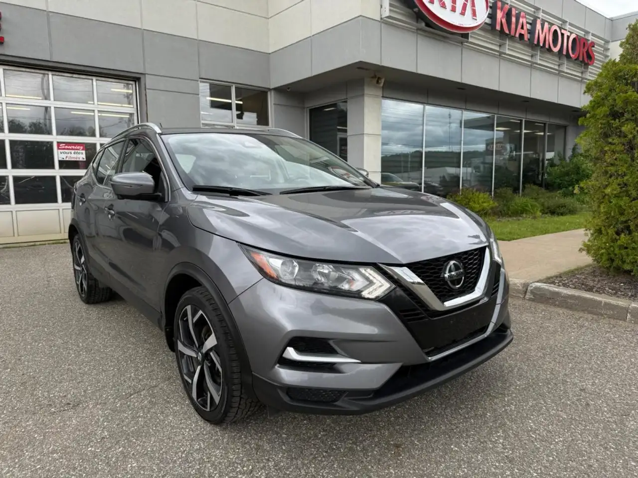 Nissan Qashqai снимка Nissan Qashqai
