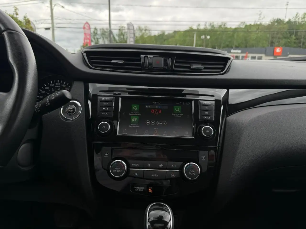 Nissan Qashqai снимка Nissan Qashqai