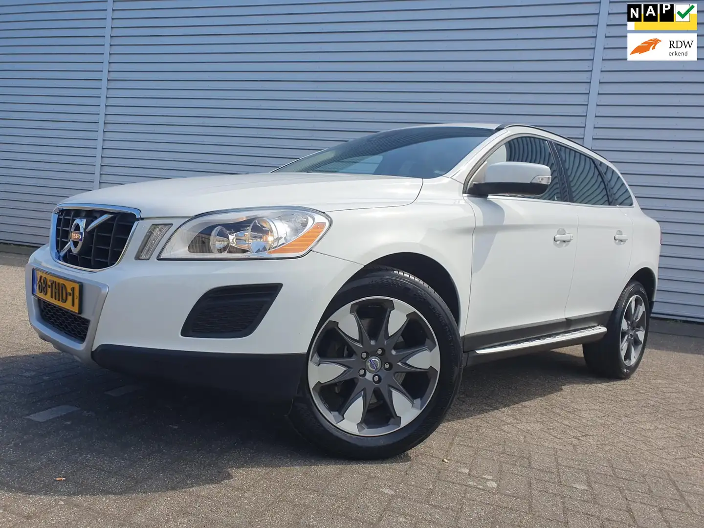 Volvo XC60 2.0 T5 Clima/Cruise/Leder/Navi Wit - 1