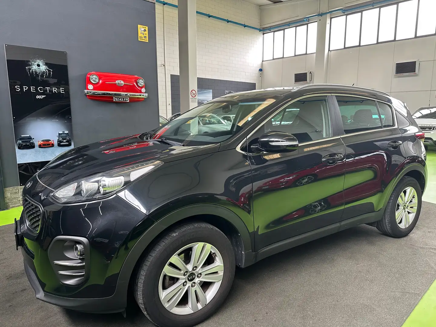 Kia Sportage 1.7 crdi STYLE 2wd 115cv NEW MODEL 2017 Schwarz - 1