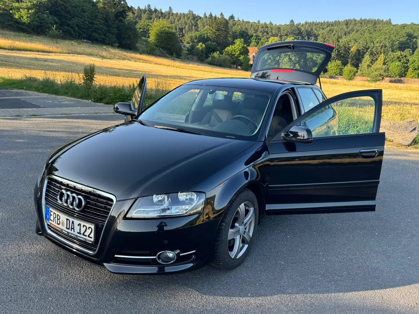 Audi A3 A3 2.0 TDI Sportback DPF Ambiente Schwarz - 2